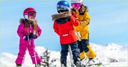 Vyberte si detský lyžiarsky oblek