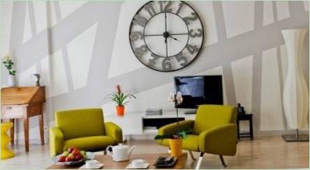 Nástenné hodiny pre obývaciu izbu: Veľké a malé modely v interiéri