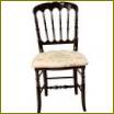 Jedálenská stolička OA033 od továrne Grange. Tento model je vyrobený v duchu vzorov Napoleona III