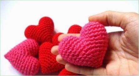 Heart Amiguruchi Crochet: Schéma a technika vykonávania