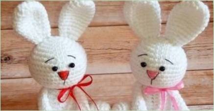 Knit Rabbit Amigurumi