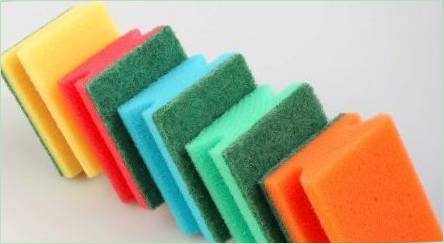 Prečo hubky na umývanie riadu v rôznych farbách?