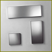 Zrkadlové závesné skrine 4x4 Mirrors od spoločnosti Agape