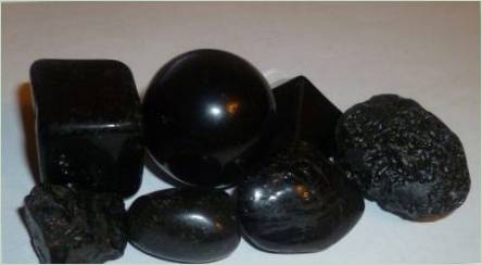 Black Onyx: Vlastnosti kameňa, aplikácie, výber a starostlivosť