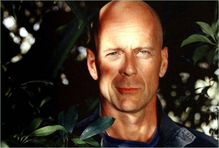 Bruce Willis vyhodený z obchodu pre odmietnutie nosiť masku