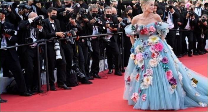 Najjasnejšie oblečenie s červeným koberec filmovým festivalom Cannes