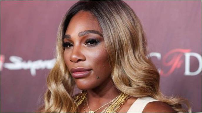 Silná žena: Serena Williams vynašiel šarlatové šaty, ktoré sú vhodné pre akúkoľvek ženskú postavu