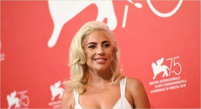 Wash, Gaga, nestrácajú: Majster z Perm vyrobený a poslal Lady Gaga náušnice stráže pred útokmi na internete