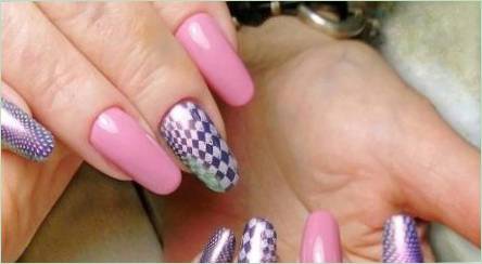 Pink-fialová manikúra - estetická a harmónia