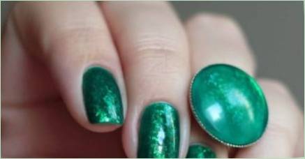 Zelená manikúra: Módne trendy a tipy od stylistu