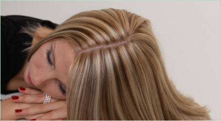 Tavenie na blond vlasy strednej dĺžky: funkcie, odrody a tipy na výber